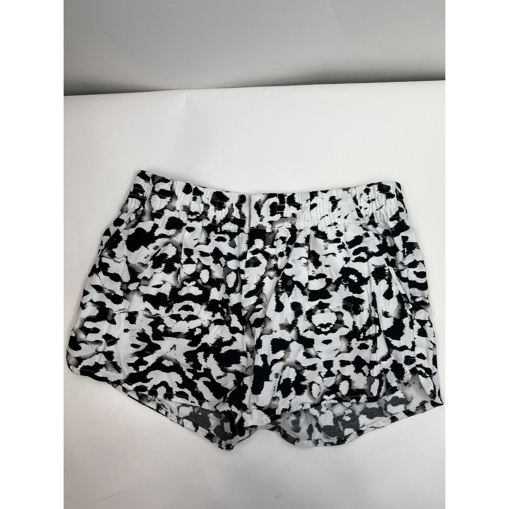 Calvin Klein Shorts Black and White Pleated Shorts Womens Sz XS